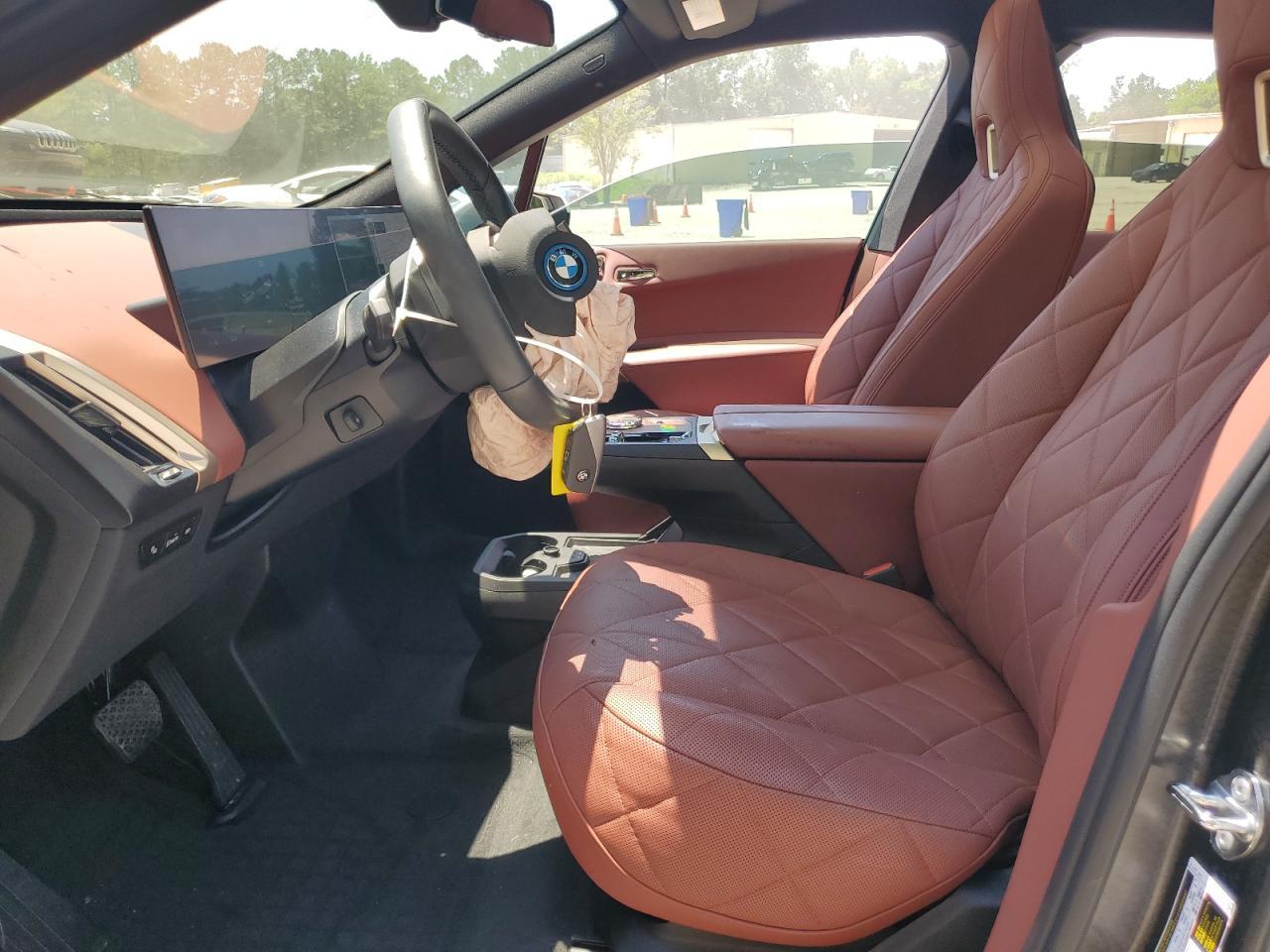 2024 BMW iX