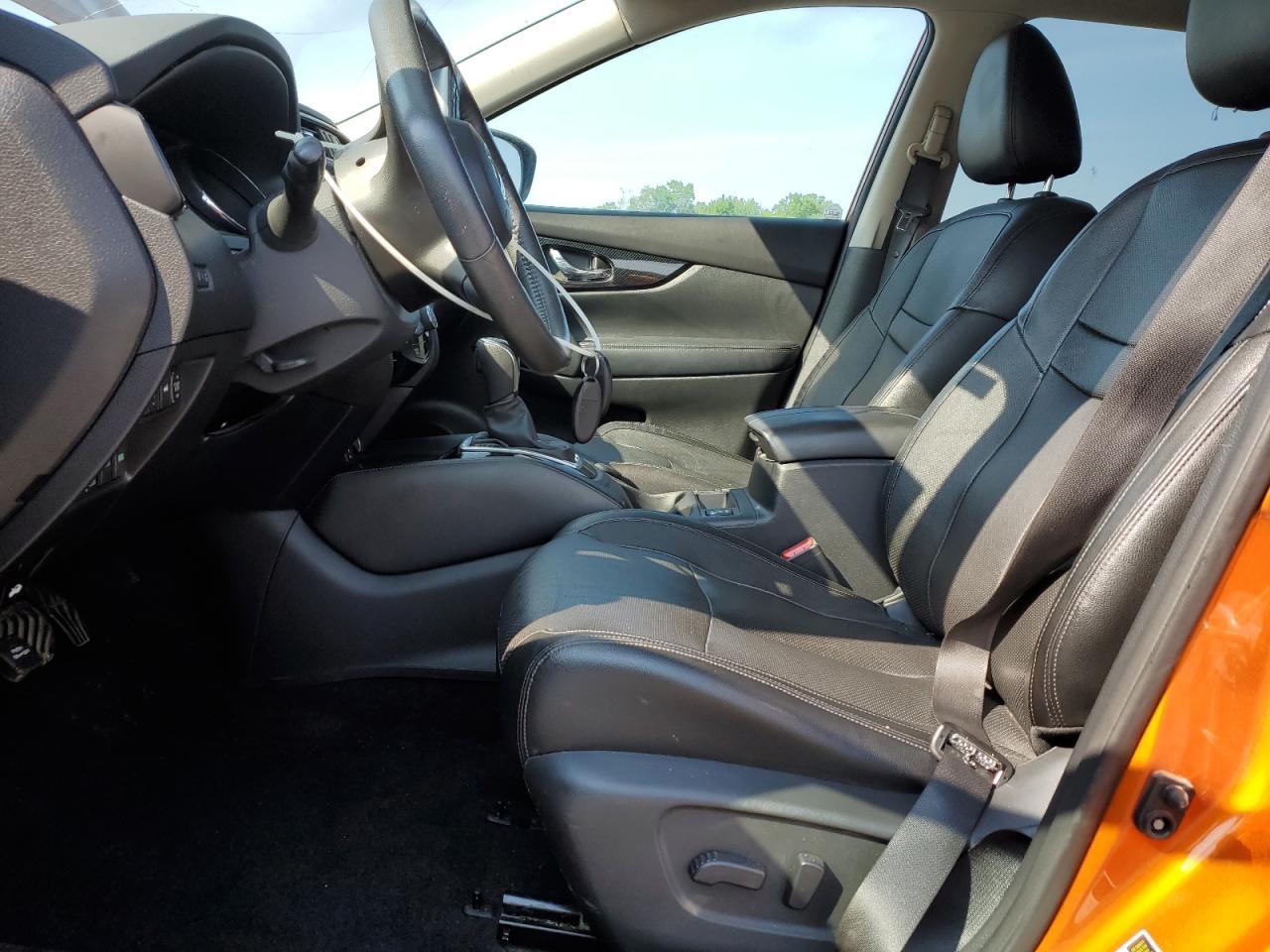 2017 NISSAN ROGUE