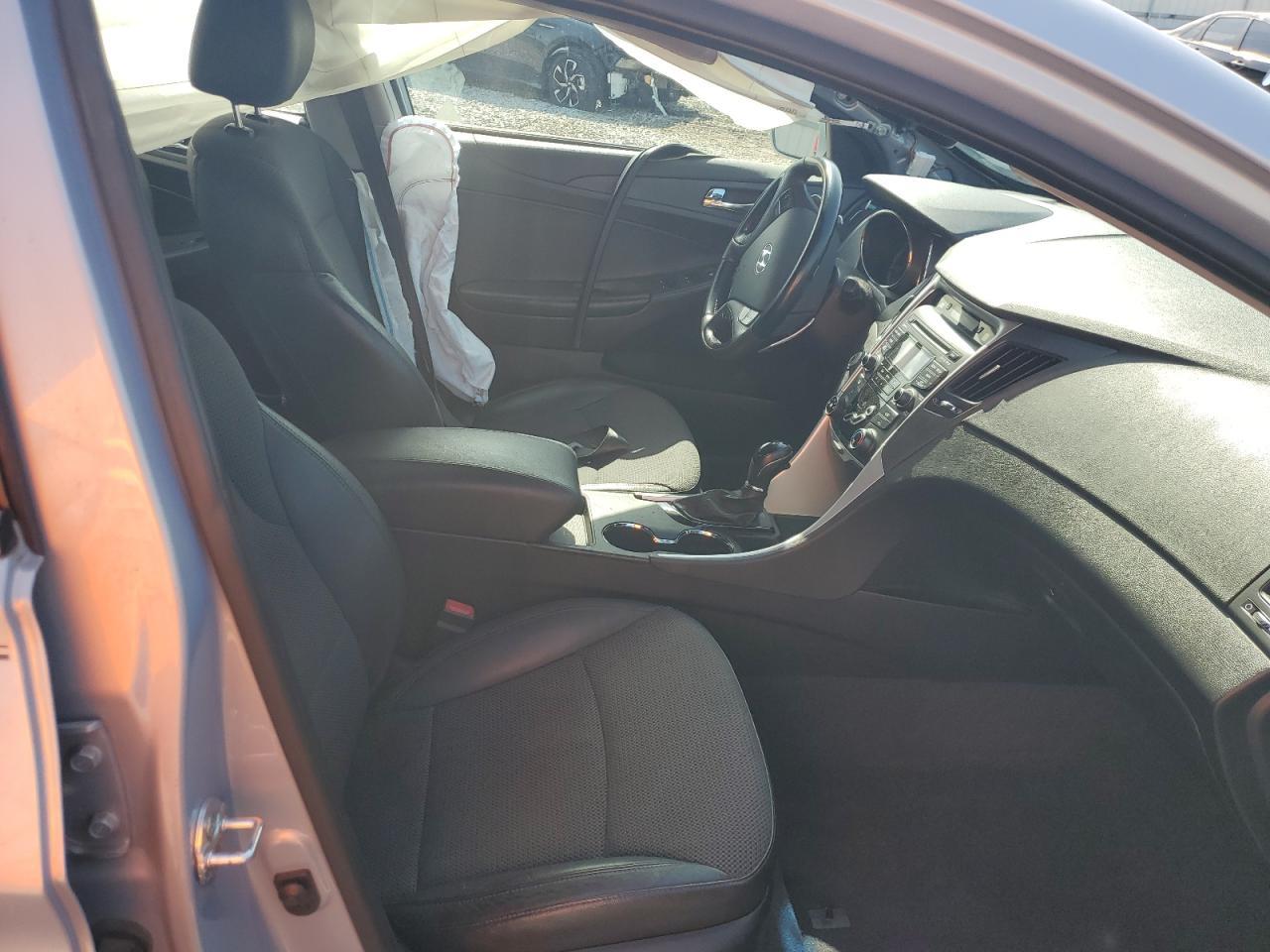 2012 HYUNDAI SONATA