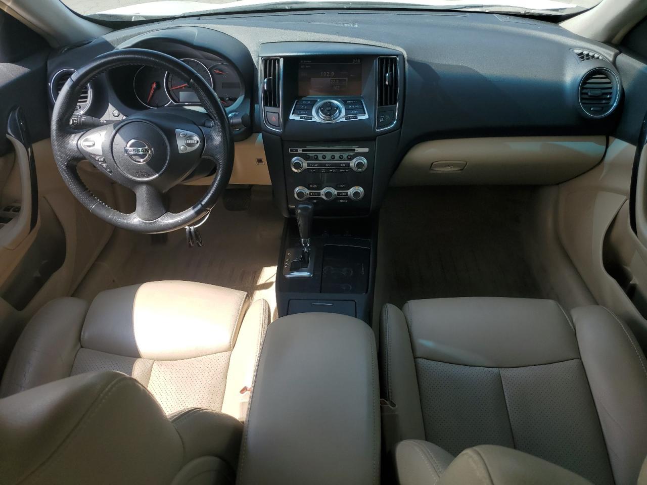 2014 NISSAN Maxima