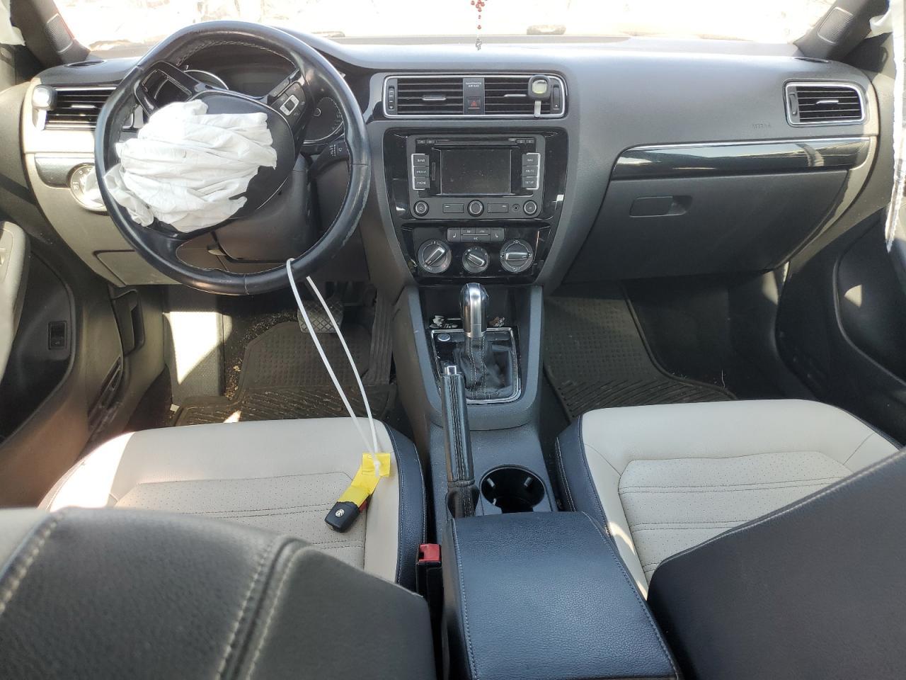 2015 VOLKSWAGEN JETTA