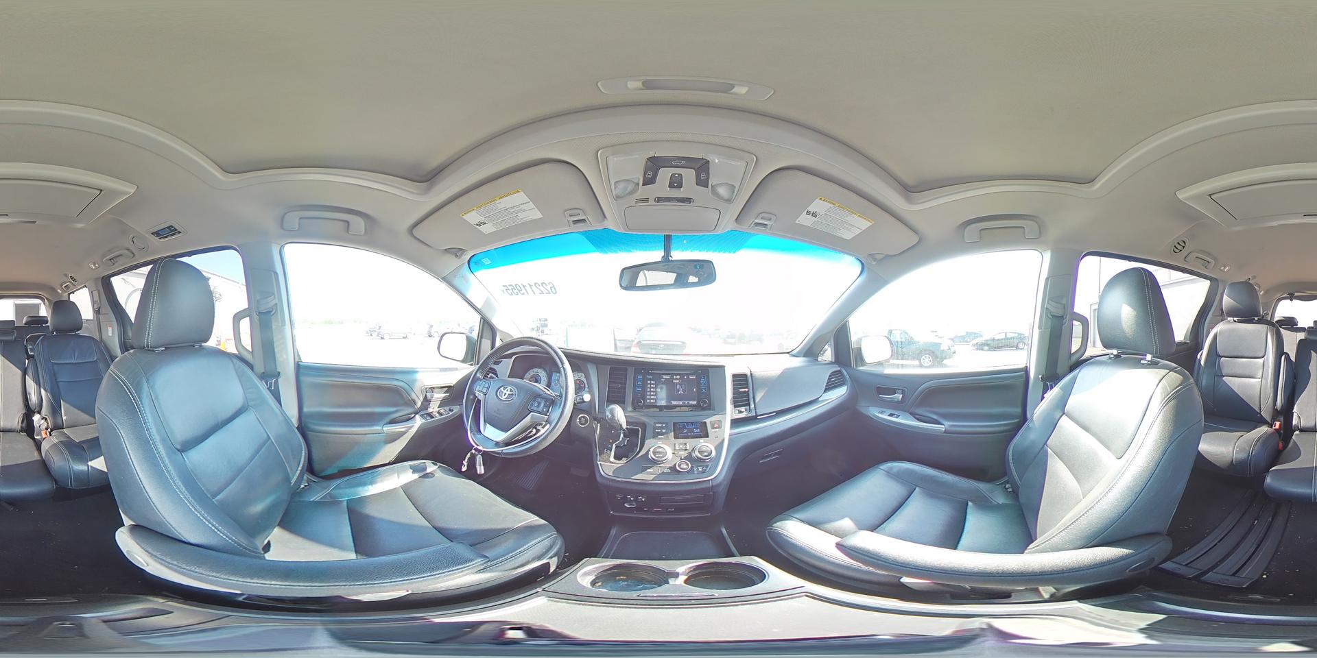 2015 TOYOTA SIENNA