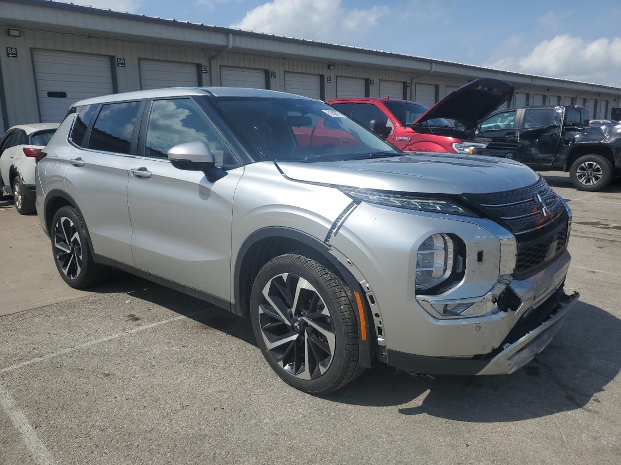 2022 MITSUBISHI outlander
