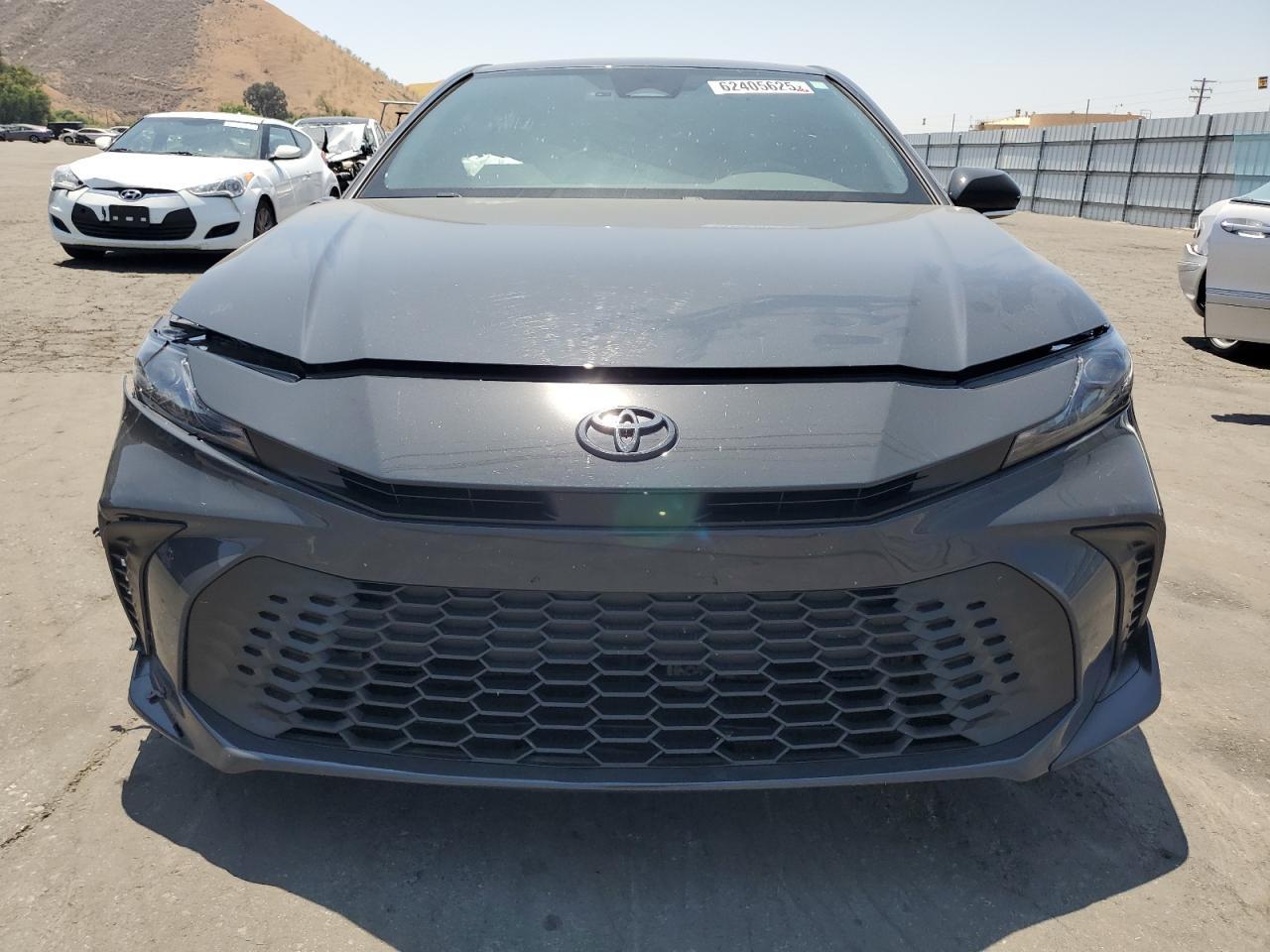 2025 TOYOTA CAMRY