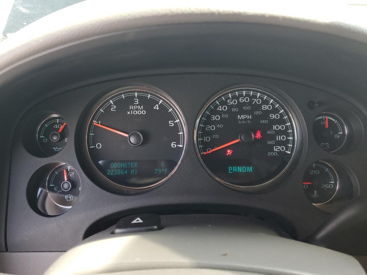 2011 CHEVROLET Suburban