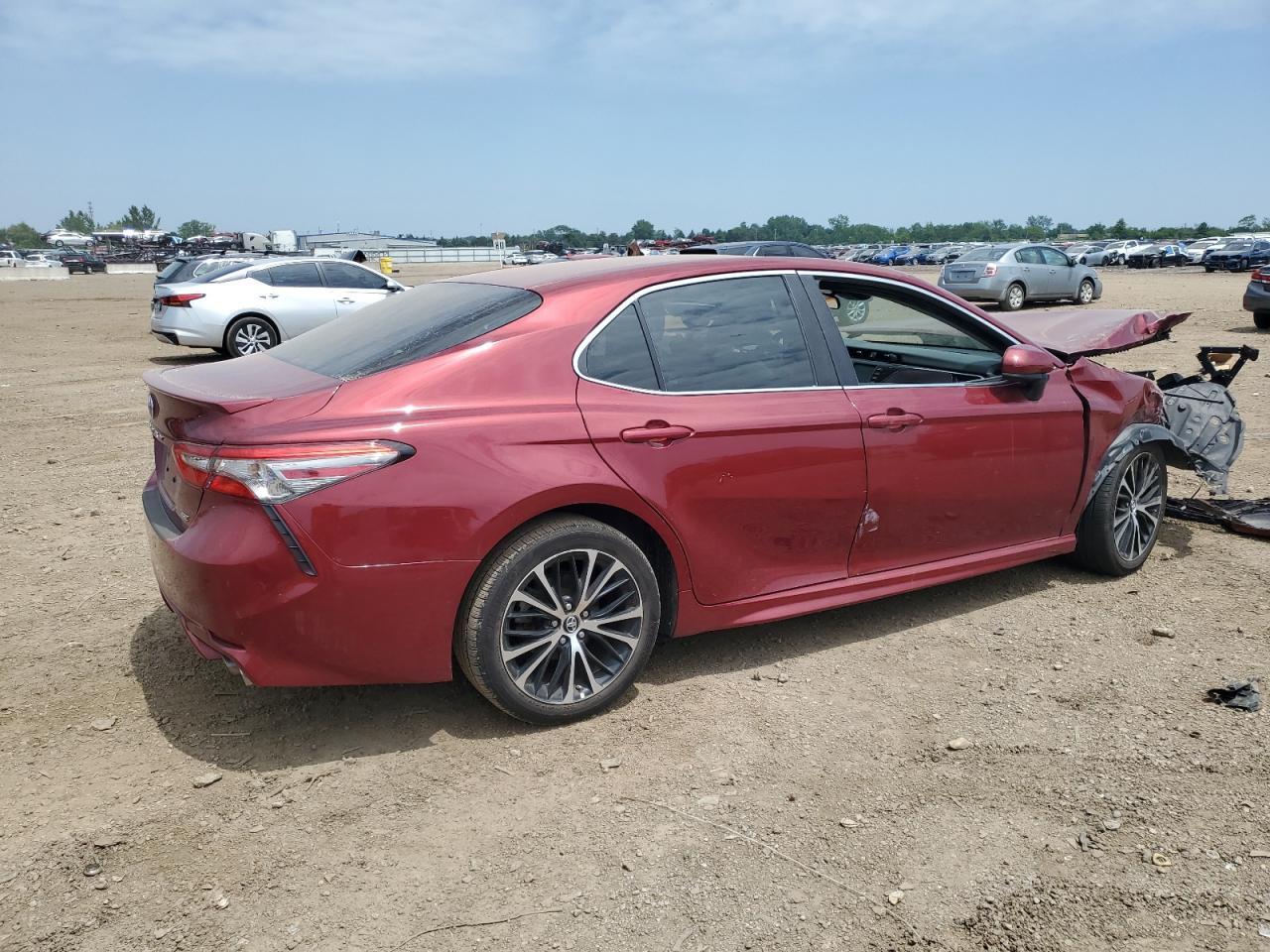 2018 TOYOTA CAMRY