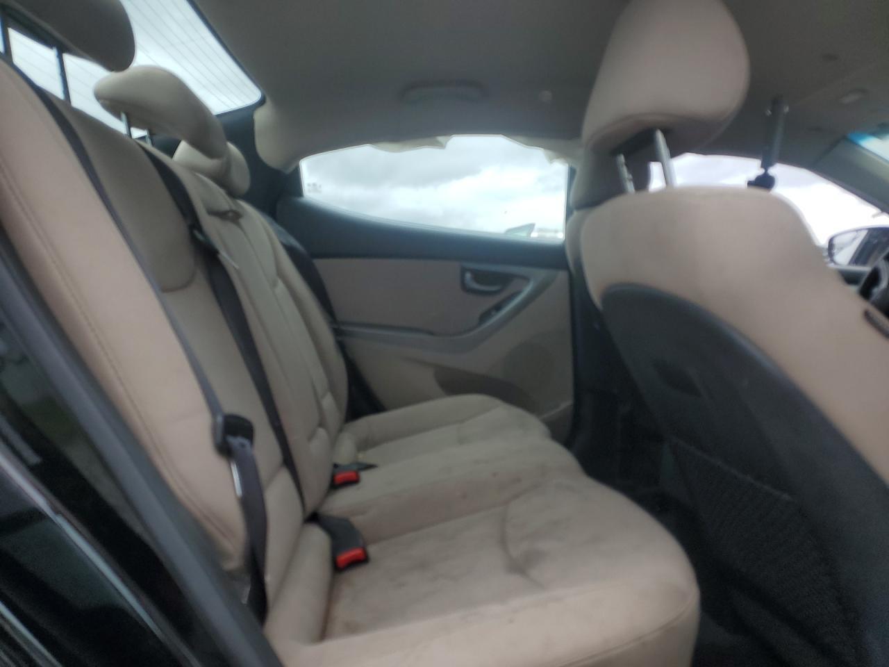 2016 HYUNDAI ELANTRA