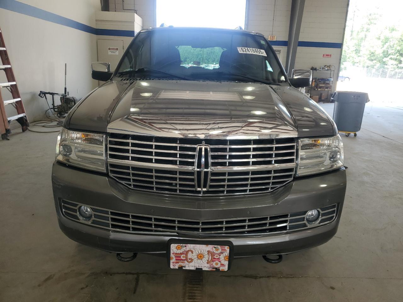 2014 LINCOLN Navigator