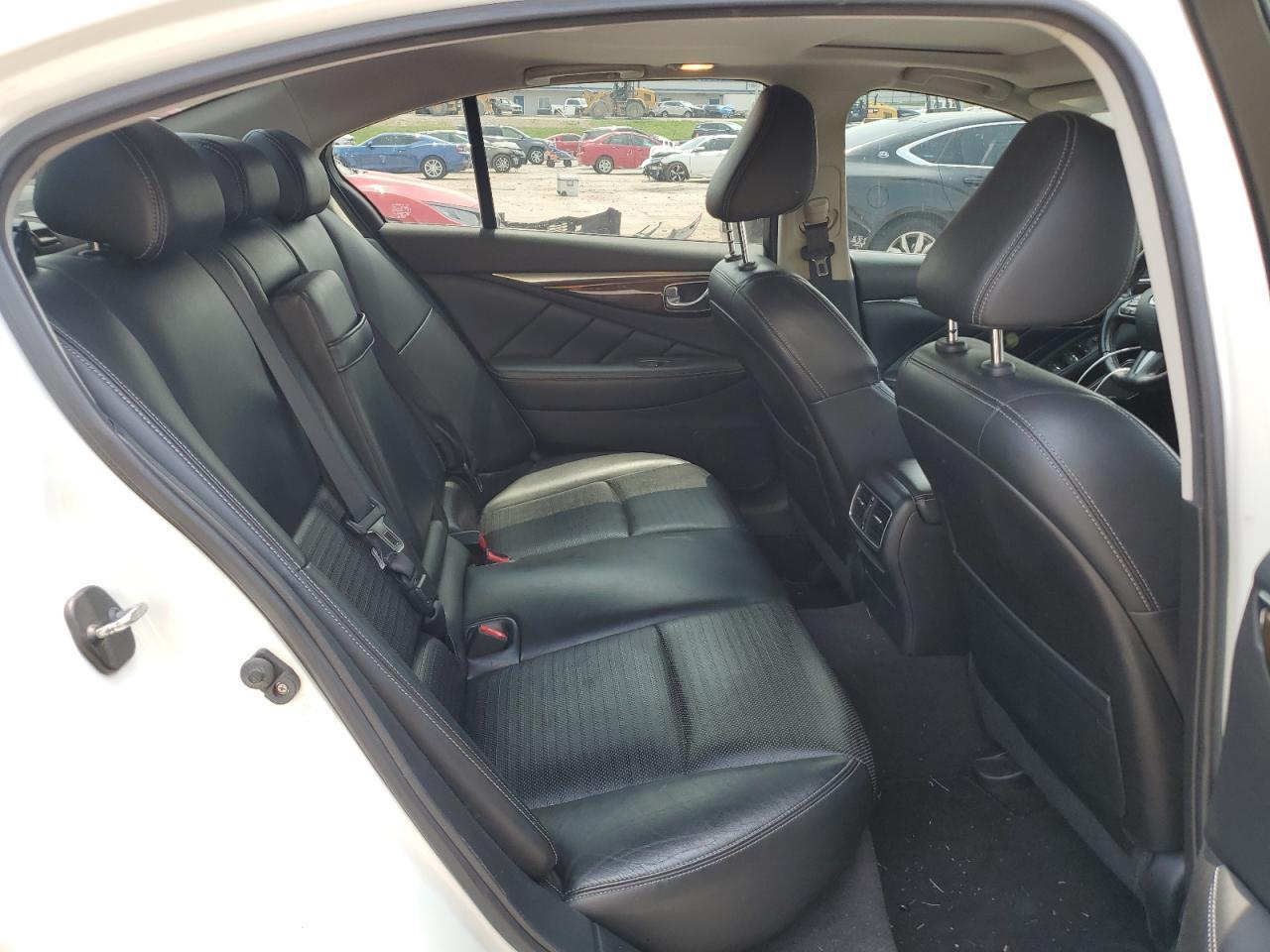 2017 INFINITI Q50