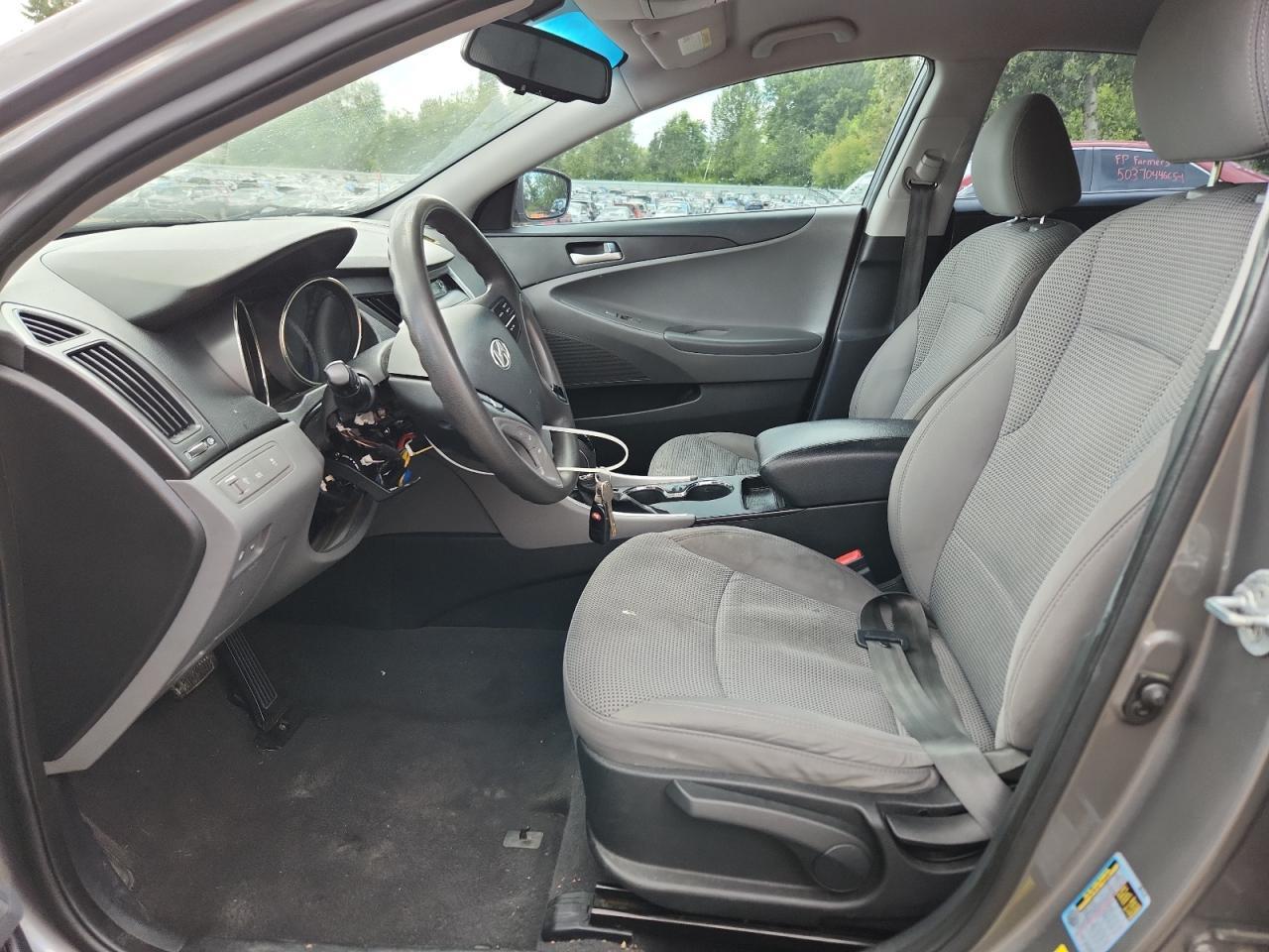 2012 HYUNDAI SONATA