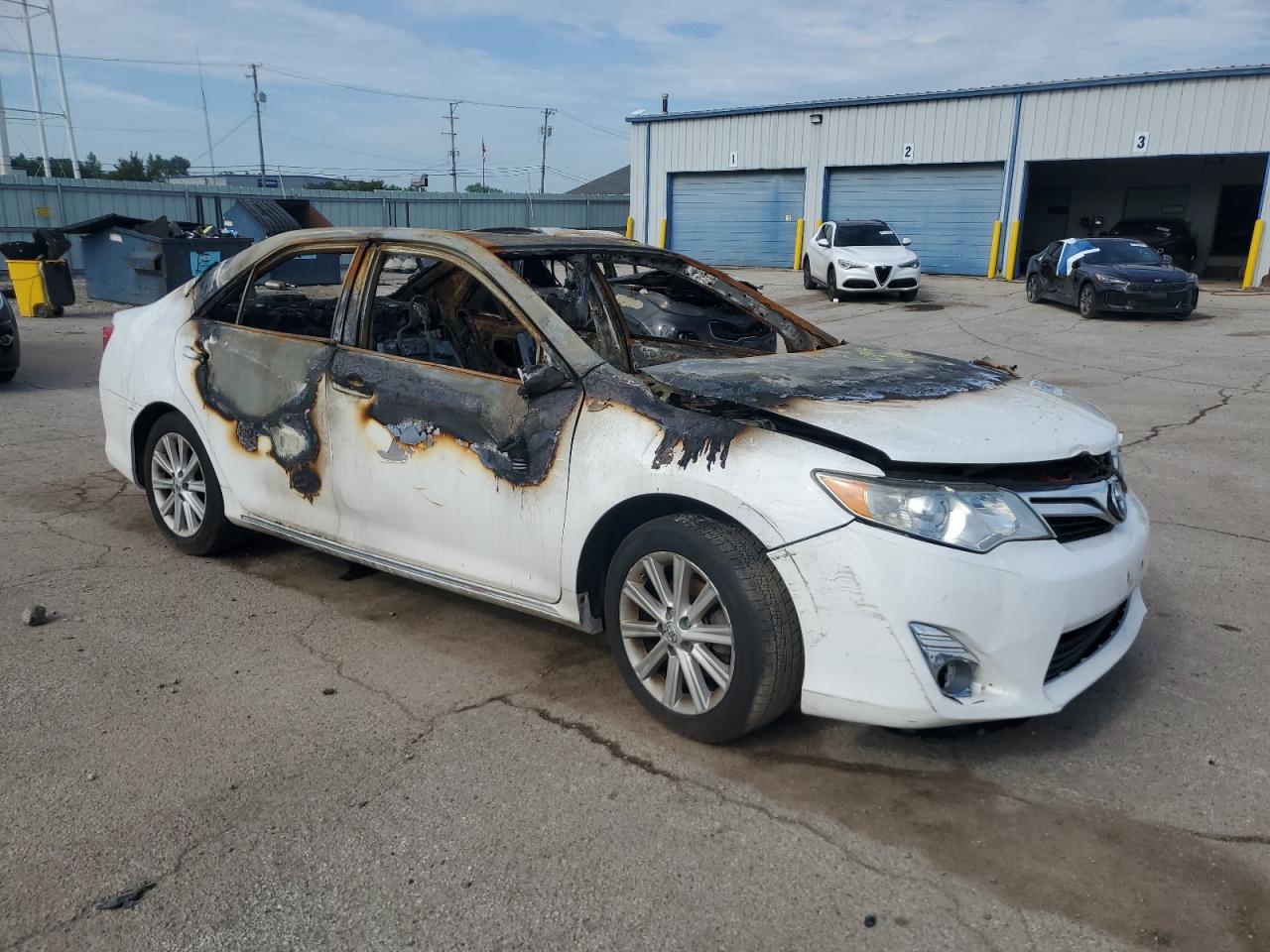 2012 TOYOTA CAMRY