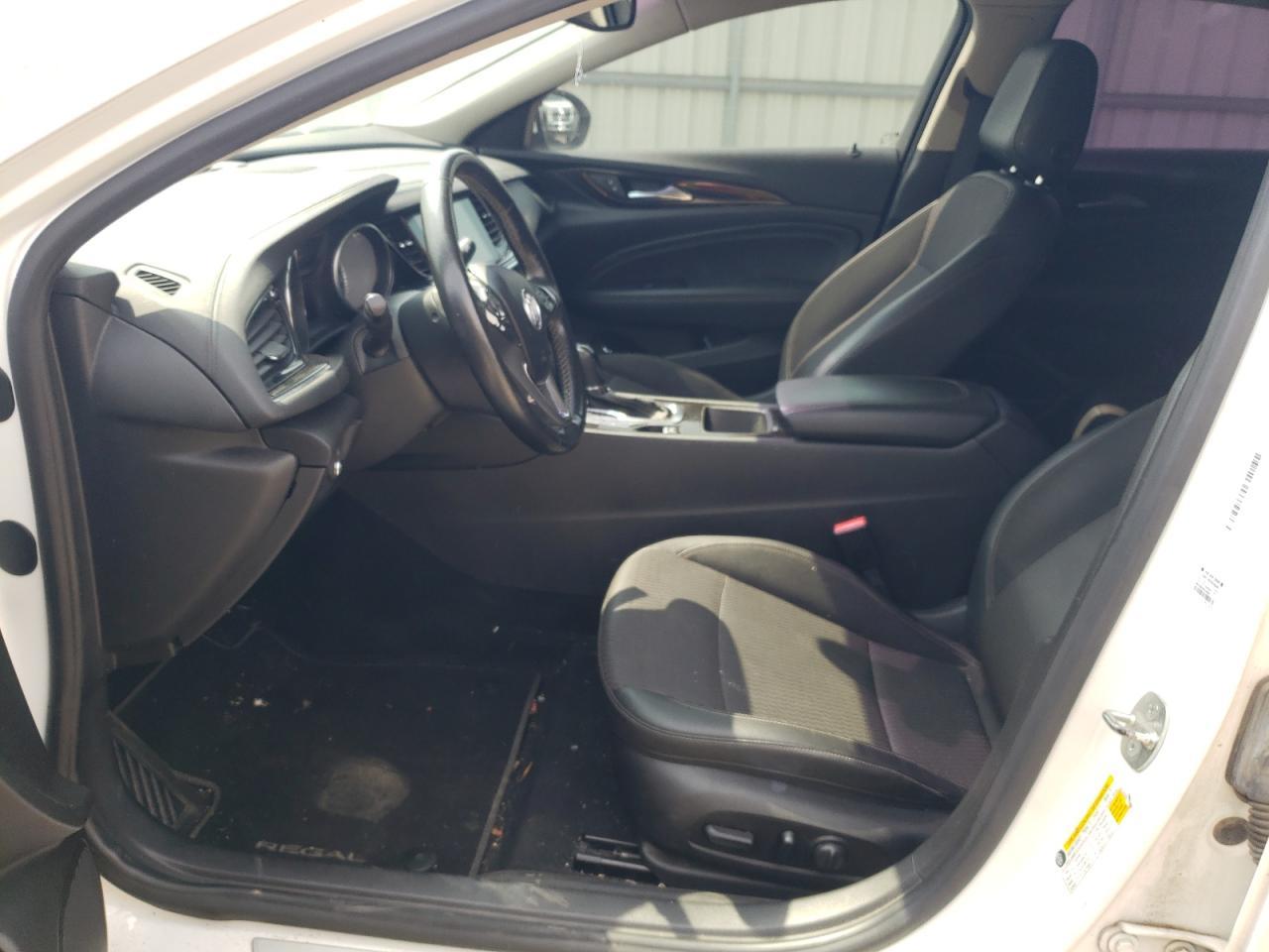 2018 BUICK Regal