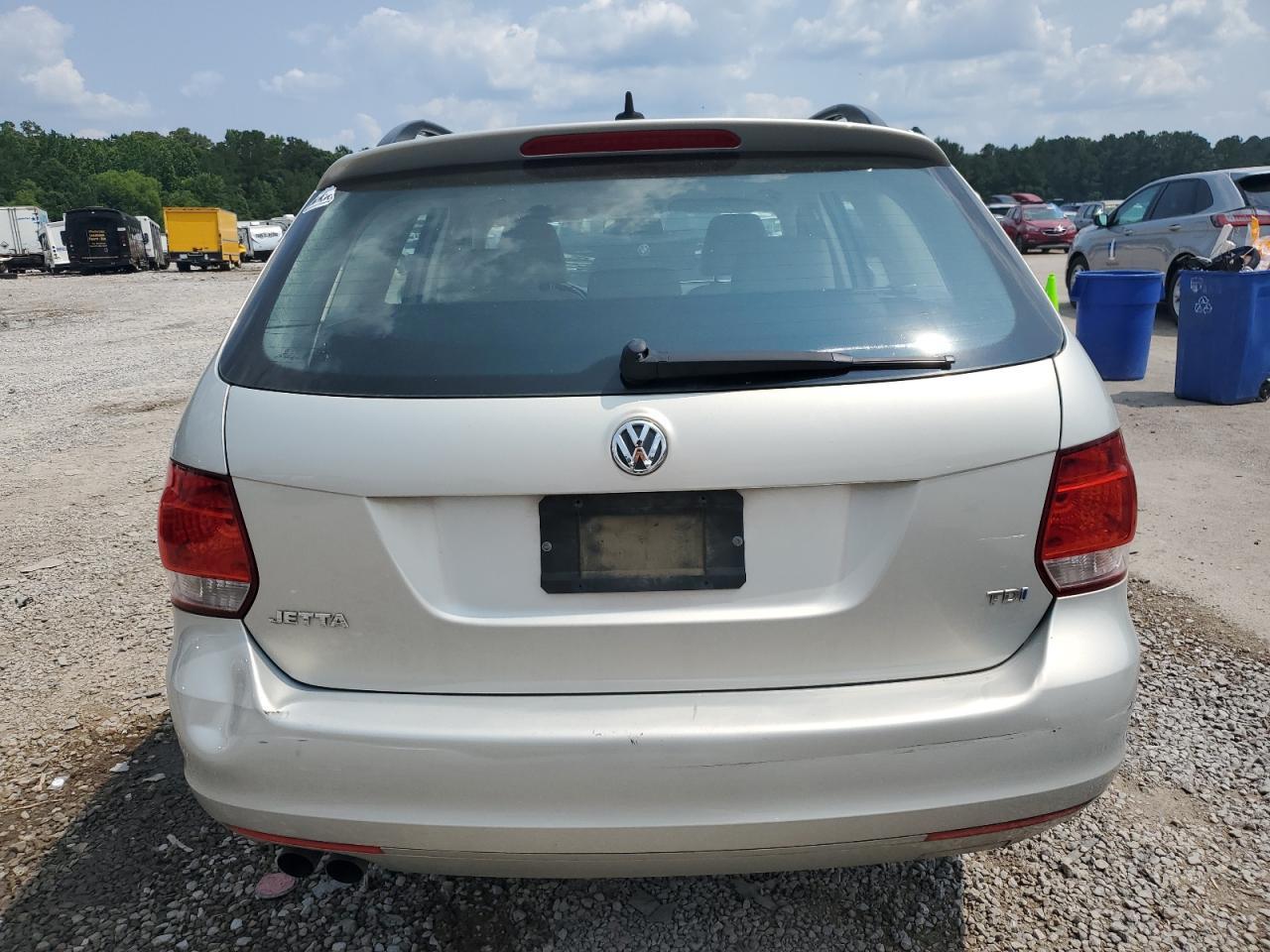 2011 VOLKSWAGEN JETTA