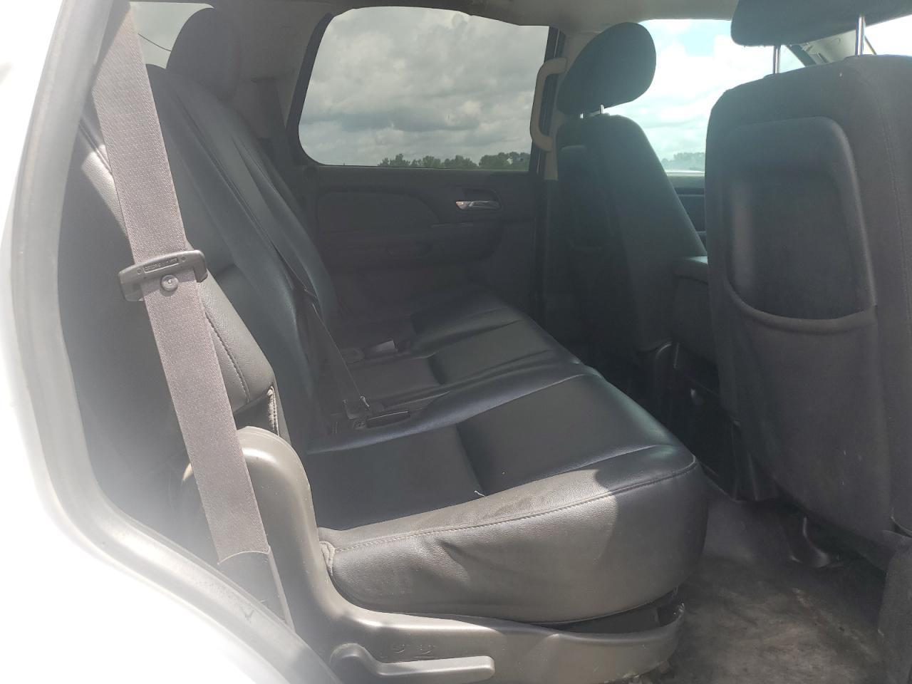 2014 CHEVROLET Tahoe