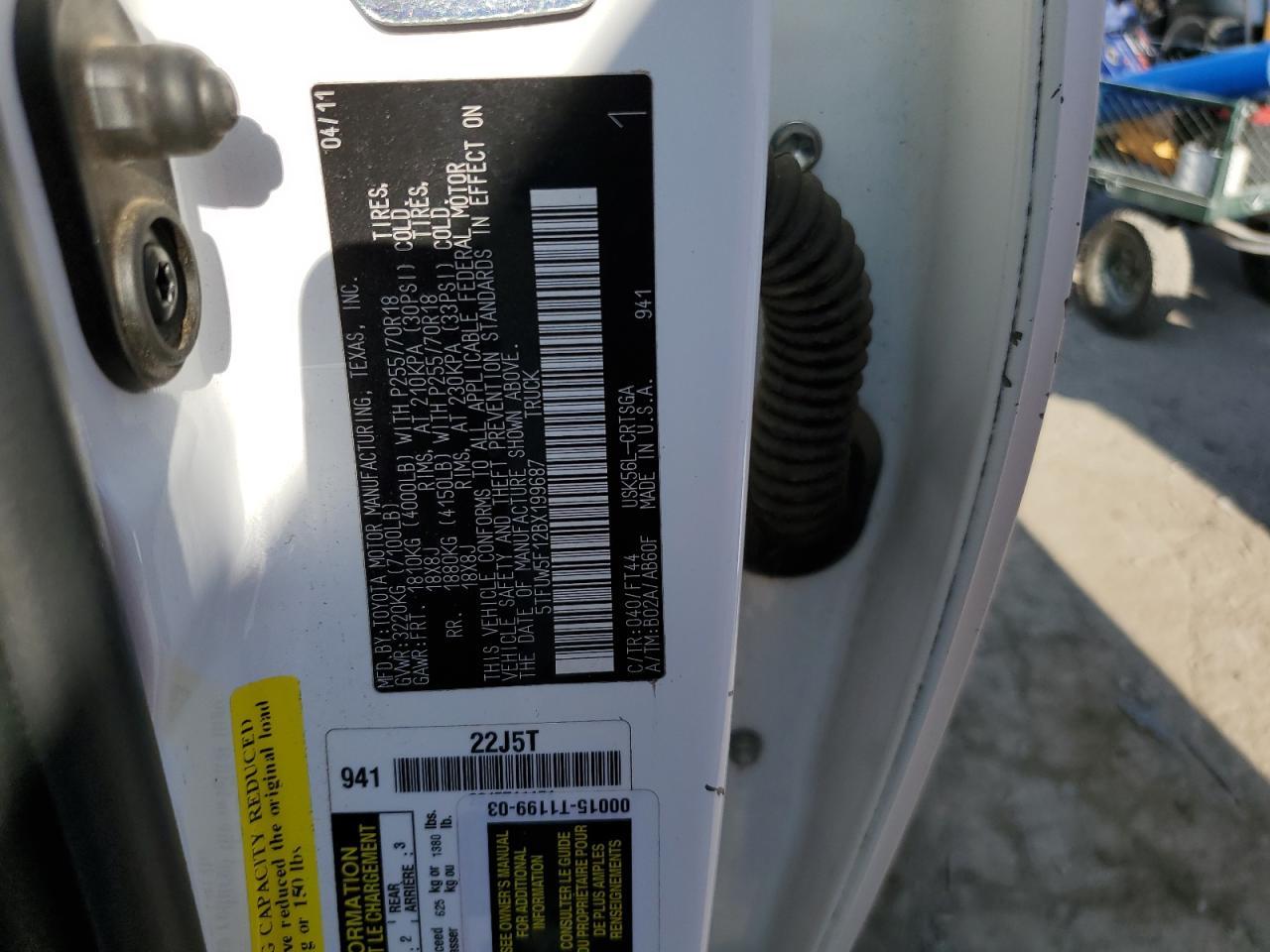 2011 TOYOTA TUNDRA