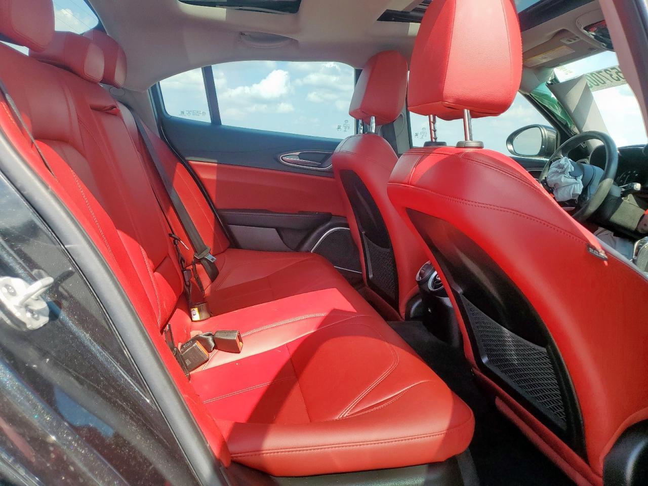2021 ALFA ROMEO Giulia