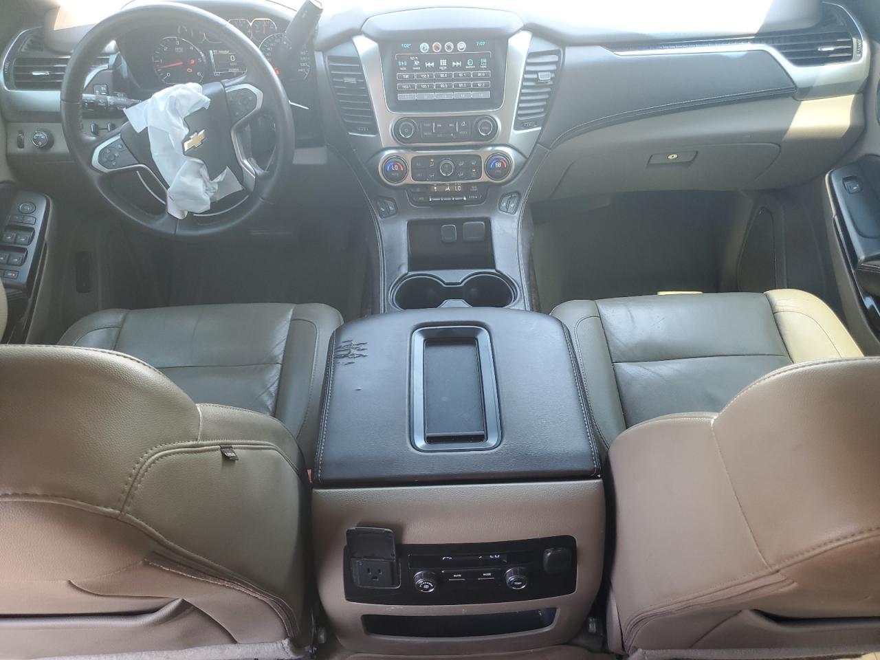 2016 CHEVROLET Suburban