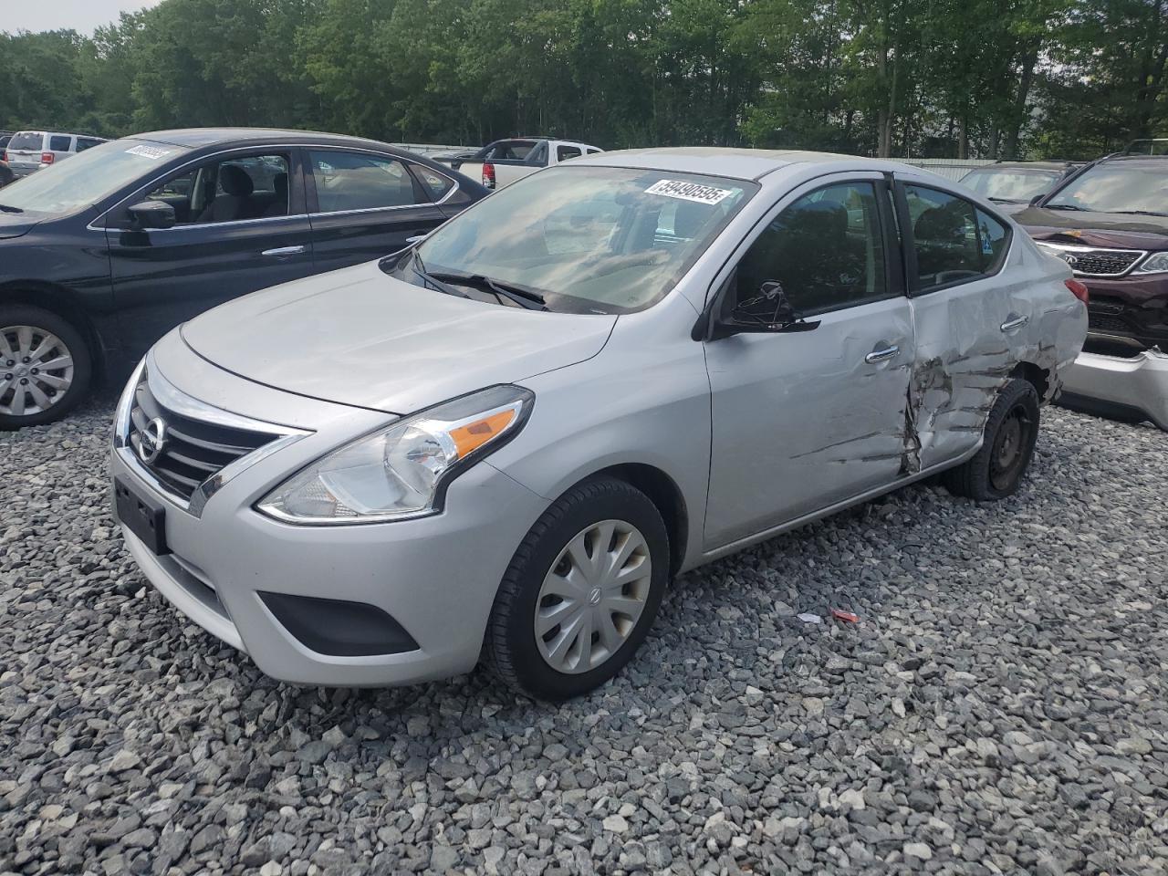 2016 NISSAN VERSA