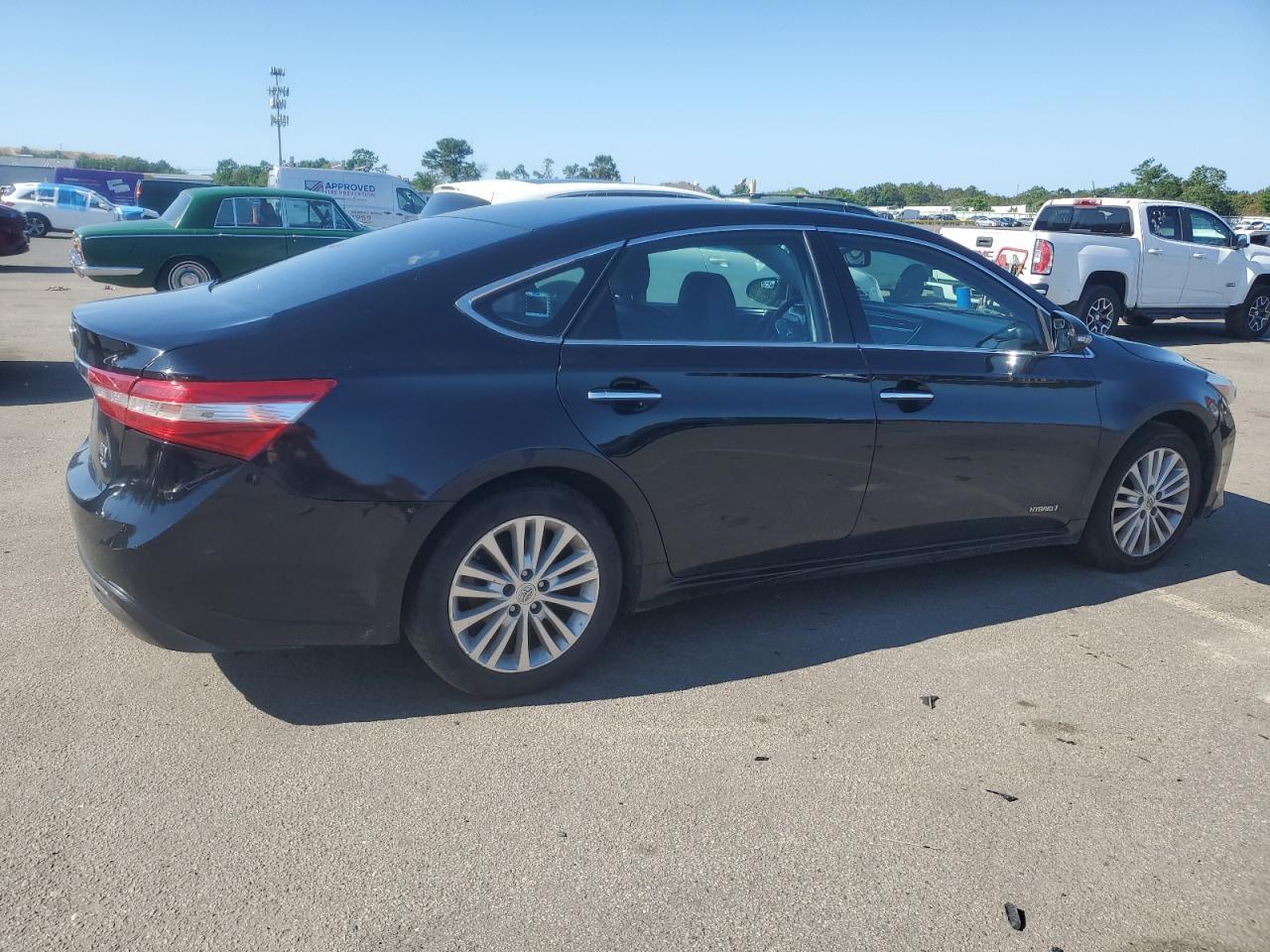 2014 TOYOTA Avalon