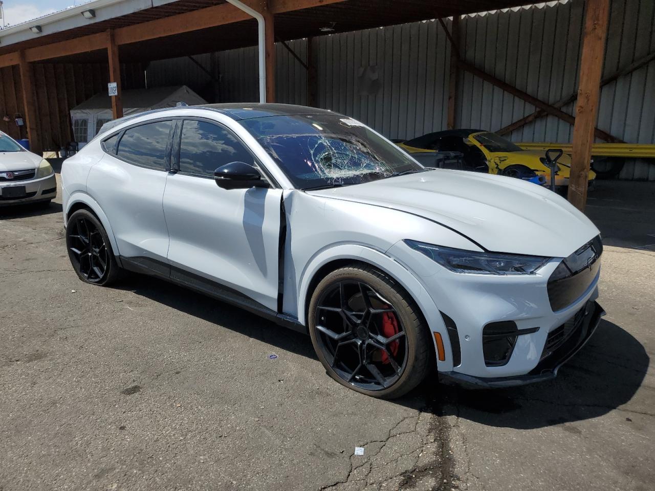2022 FORD Mustang Mach-E