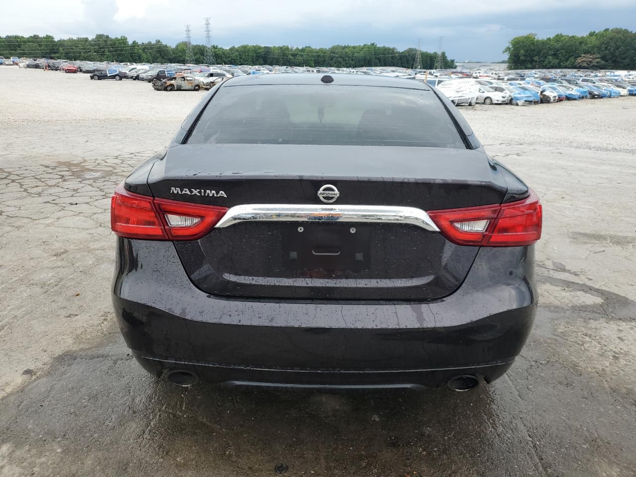 2016 NISSAN Maxima
