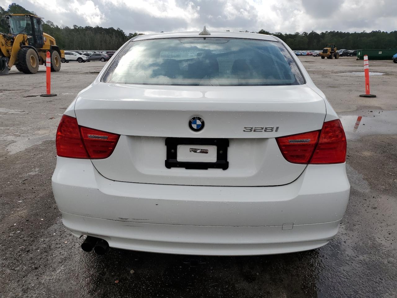 2011 BMW 3 SERIES