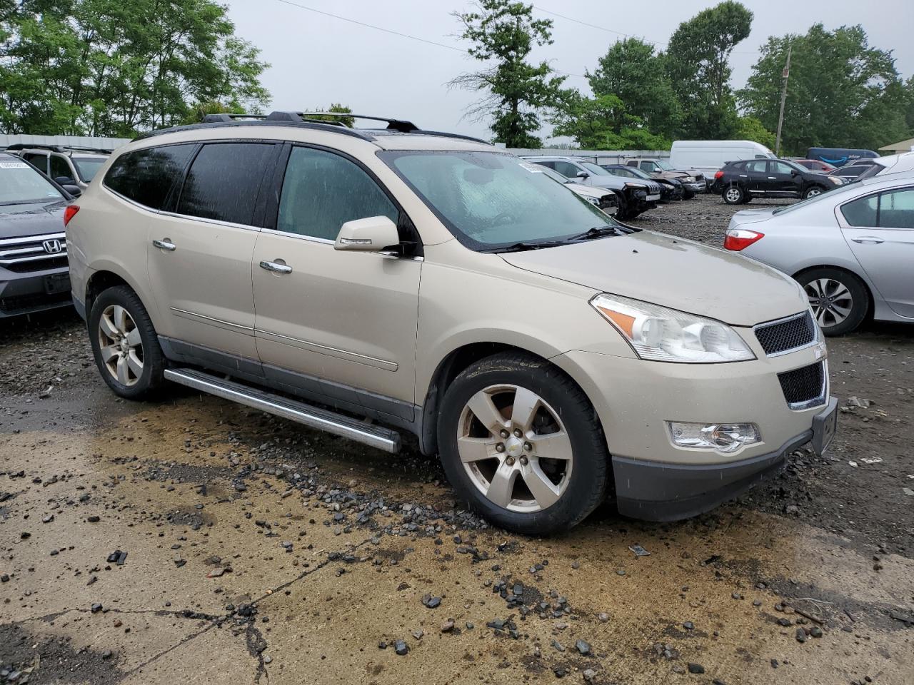 2011 CHEVROLET TRAVERSE
