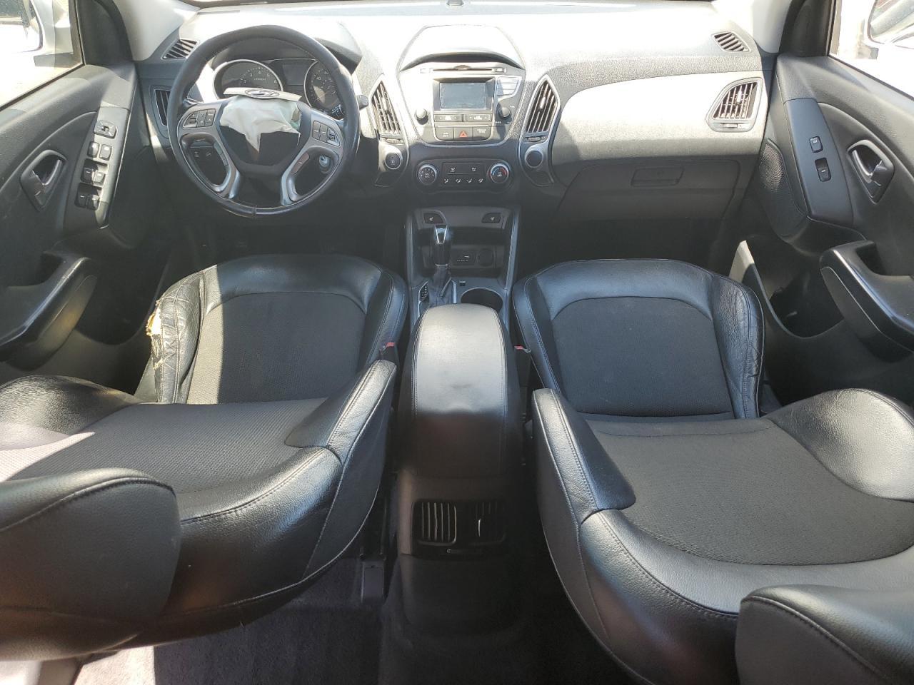 2015 HYUNDAI TUCSON