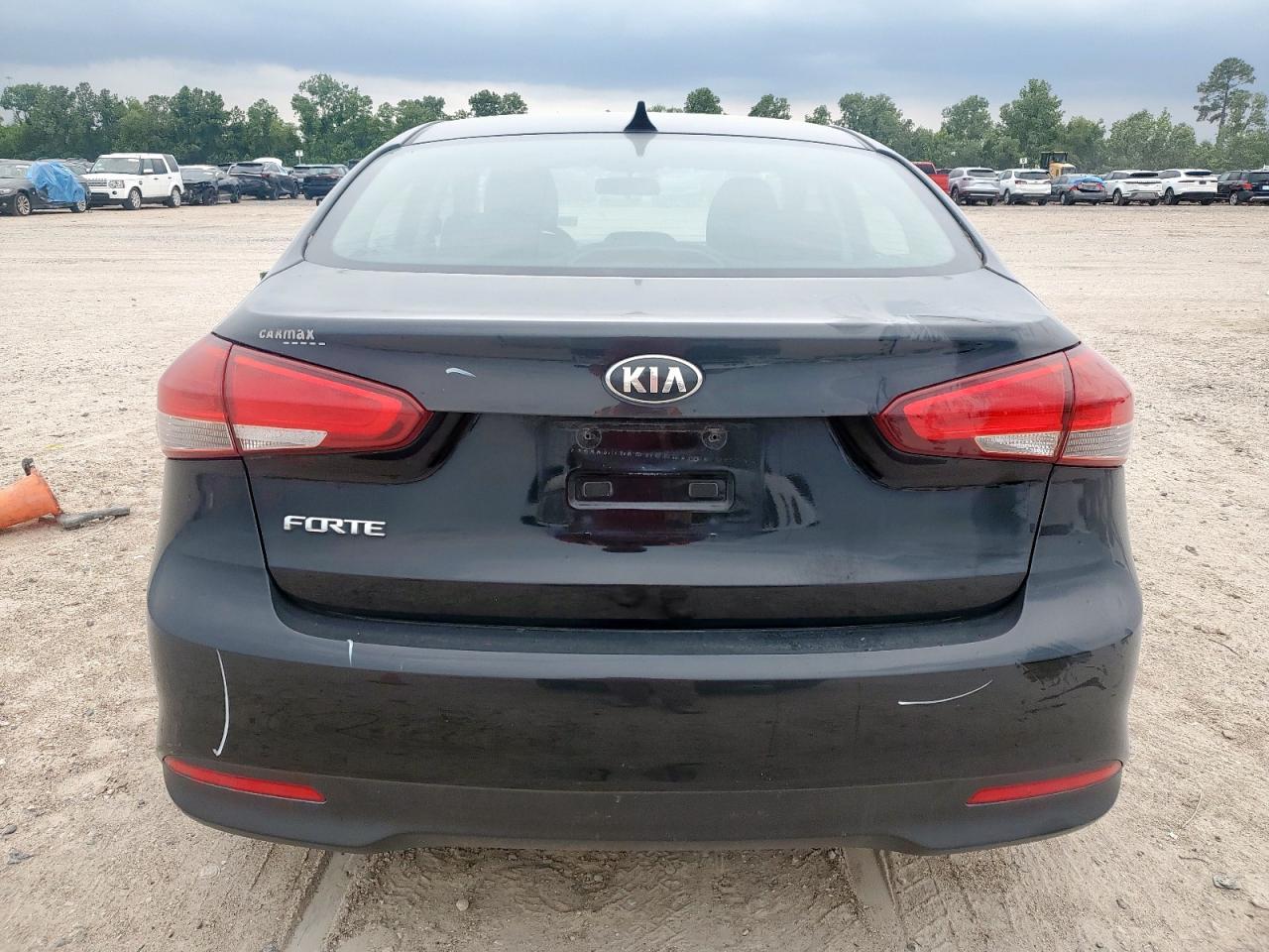2017 KIA FORTE