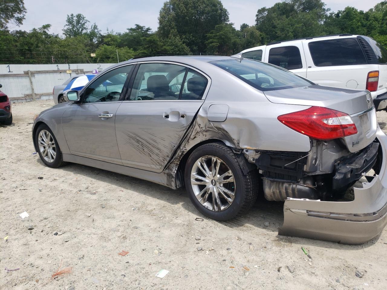 2013 HYUNDAI GENESIS