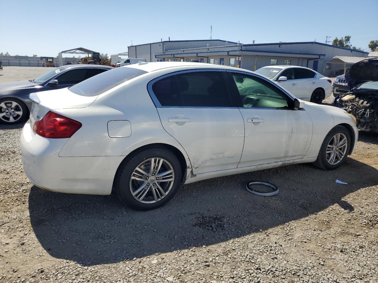 2012 INFINITI G37