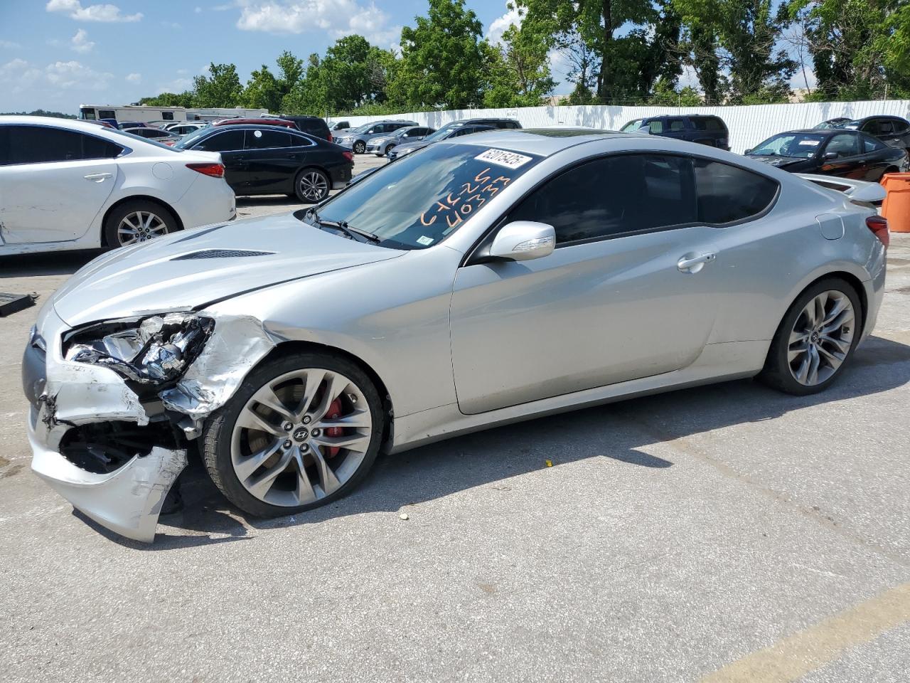 2013 HYUNDAI GENESIS
