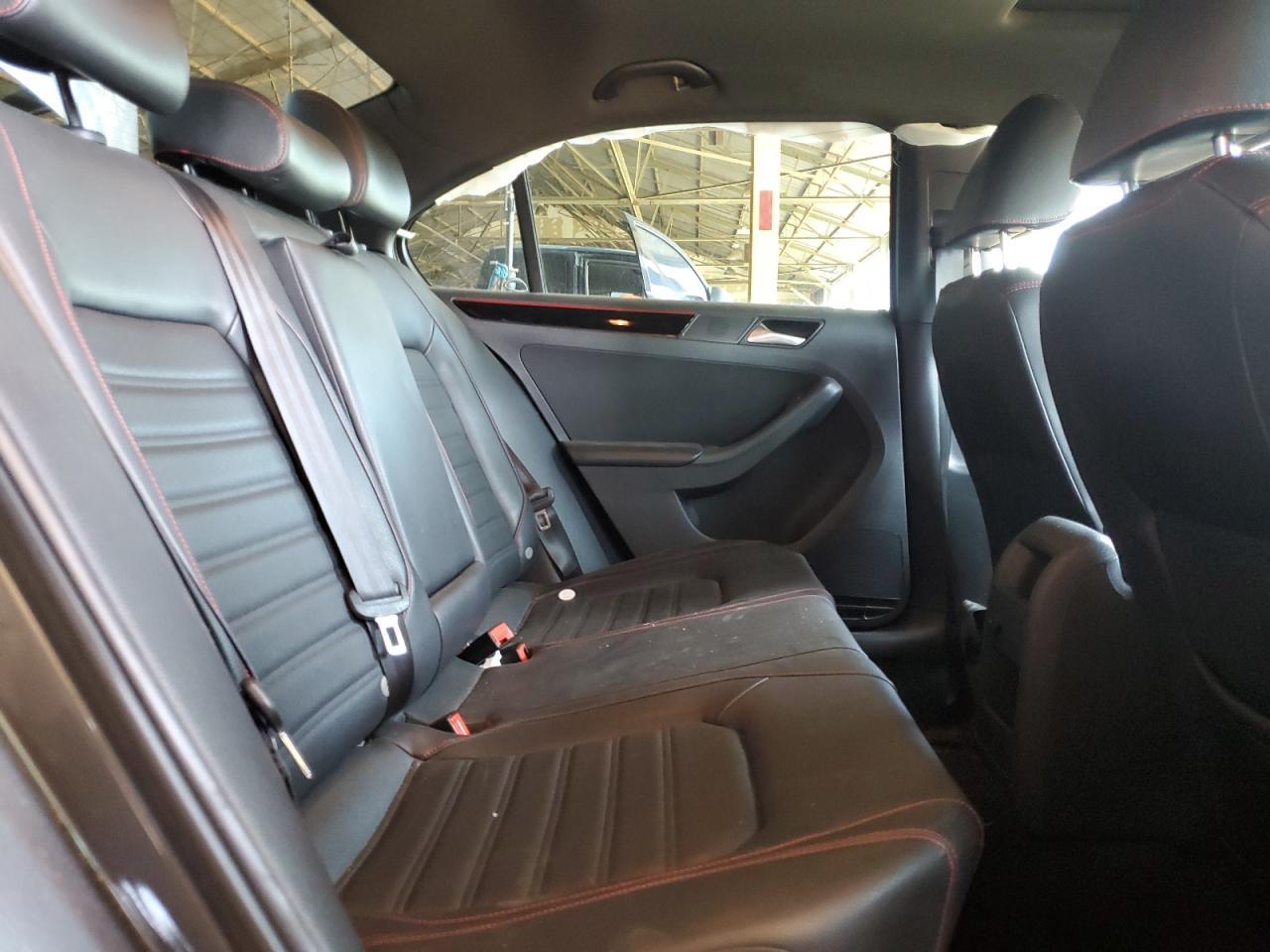 2016 VOLKSWAGEN JETTA