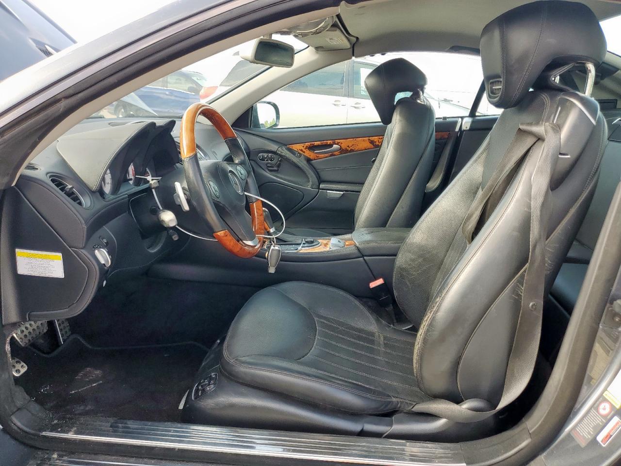 2011 MERCEDES-BENZ SL-Class