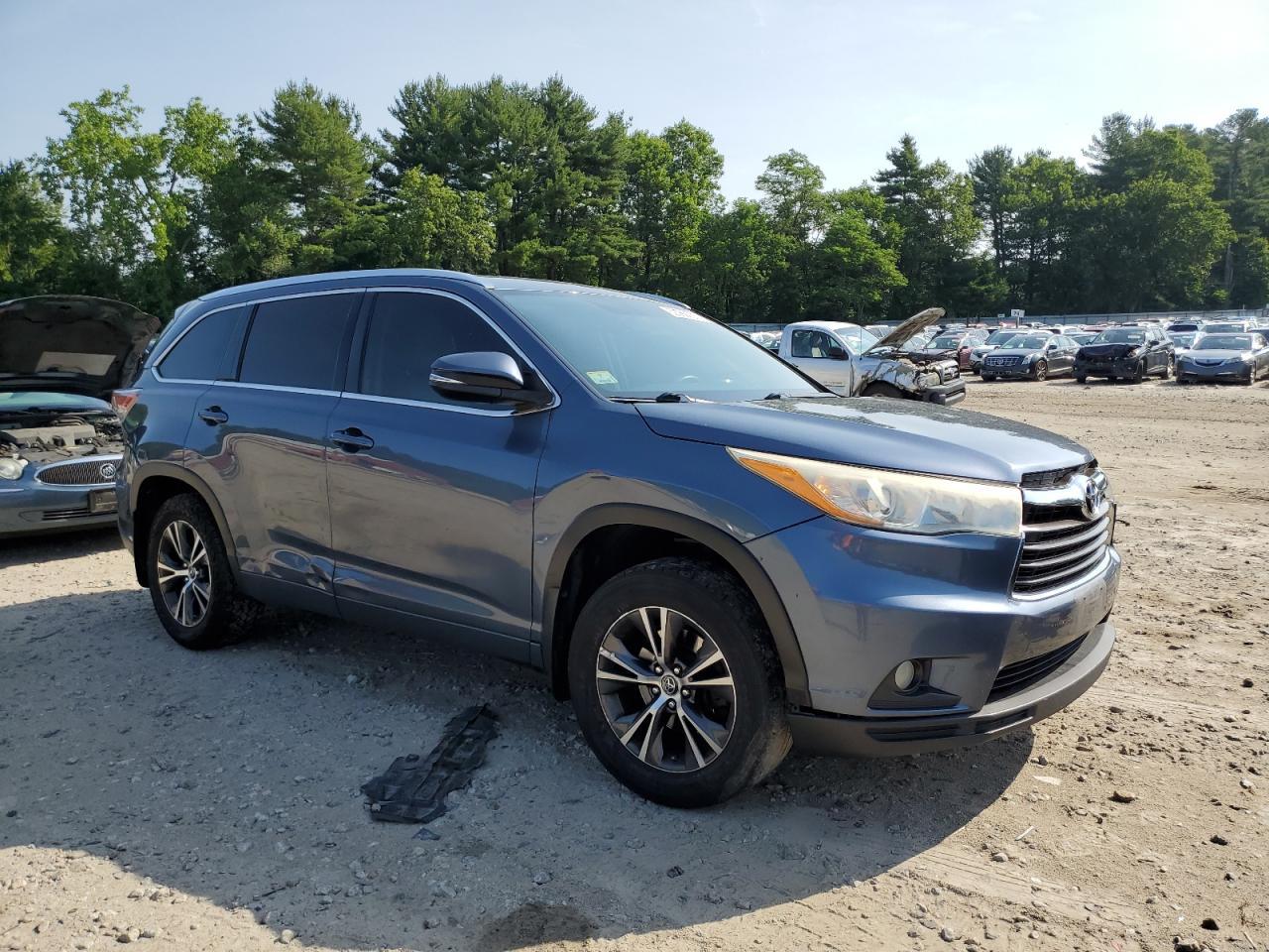 2016 TOYOTA HIGHLANDER