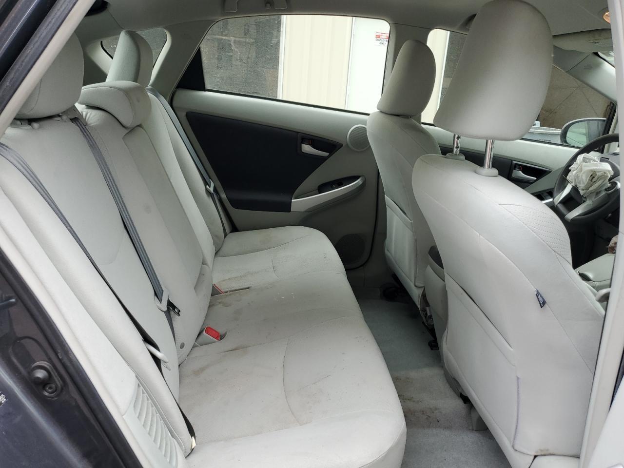 2011 TOYOTA PRIUS