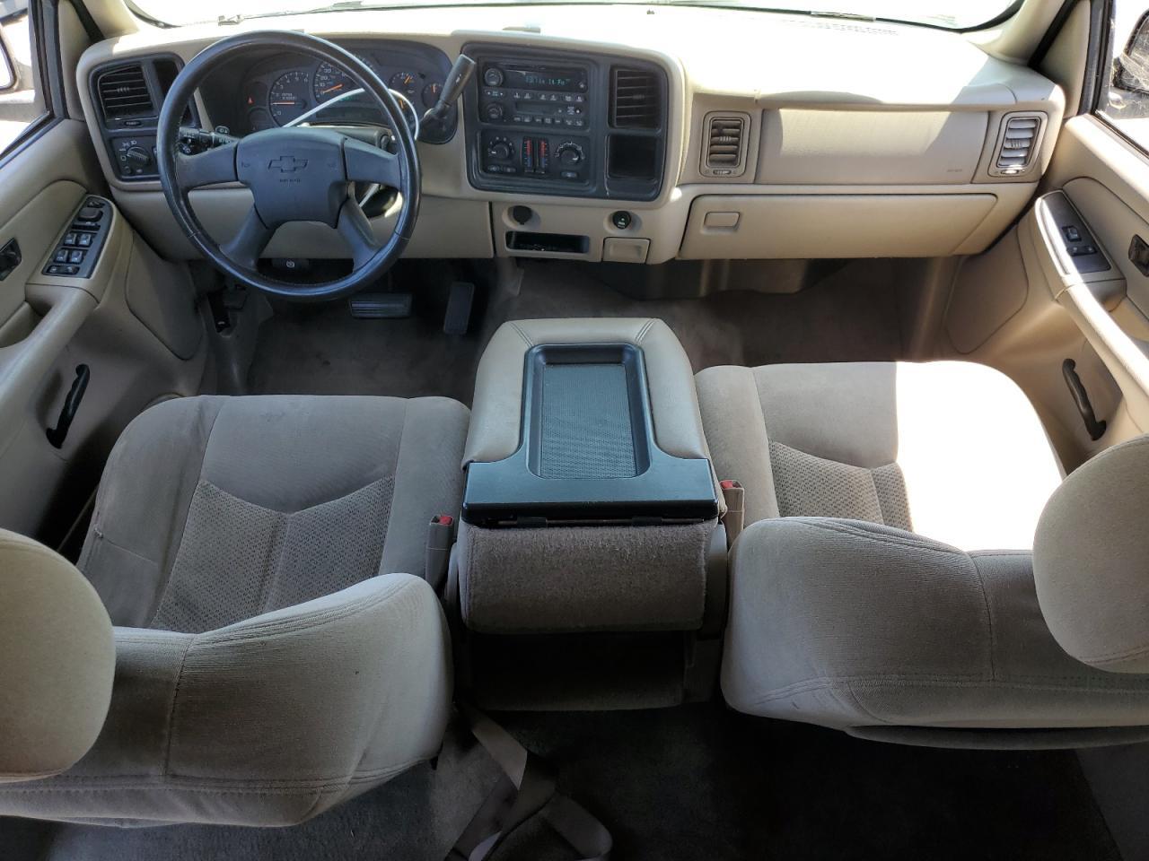 2004 CHEVROLET Tahoe