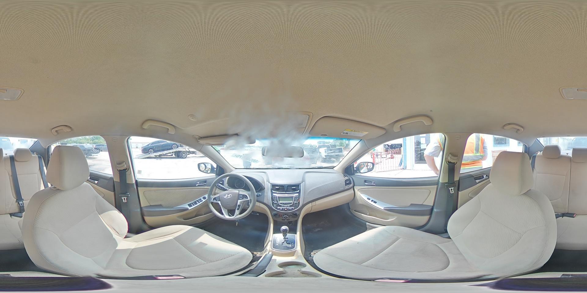 2012 HYUNDAI ACCENT