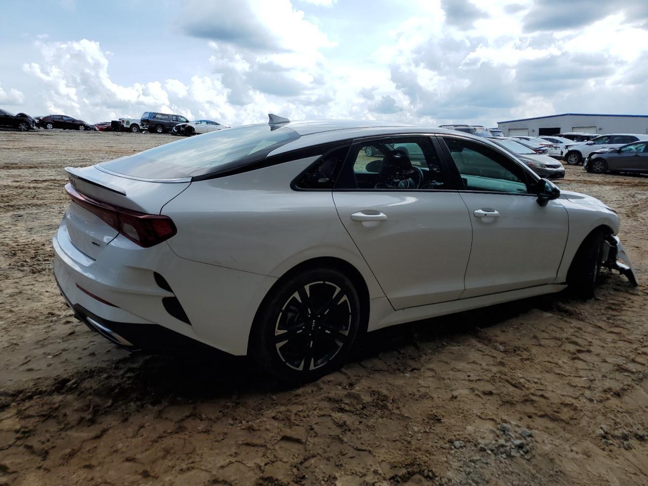 2023 KIA K5