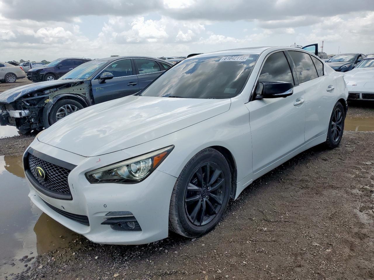 2014 INFINITI Q50