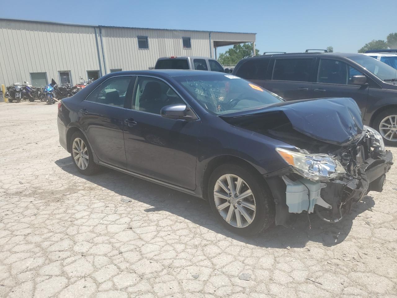 2014 TOYOTA CAMRY