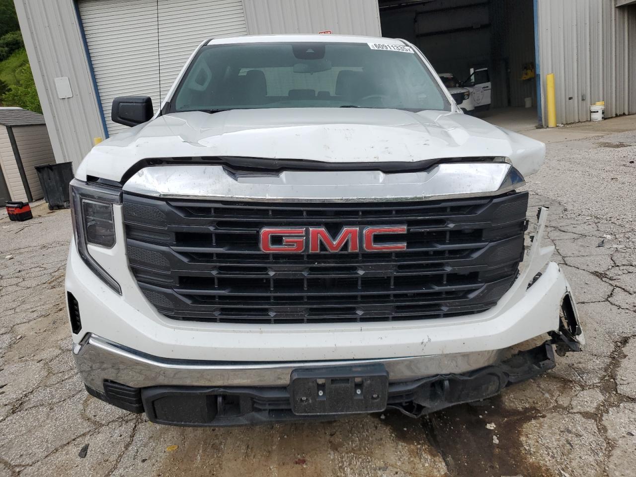 2023 GMC Sierra