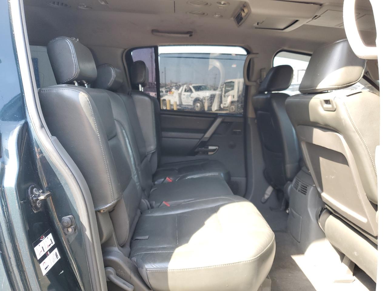 2005 NISSAN Armada