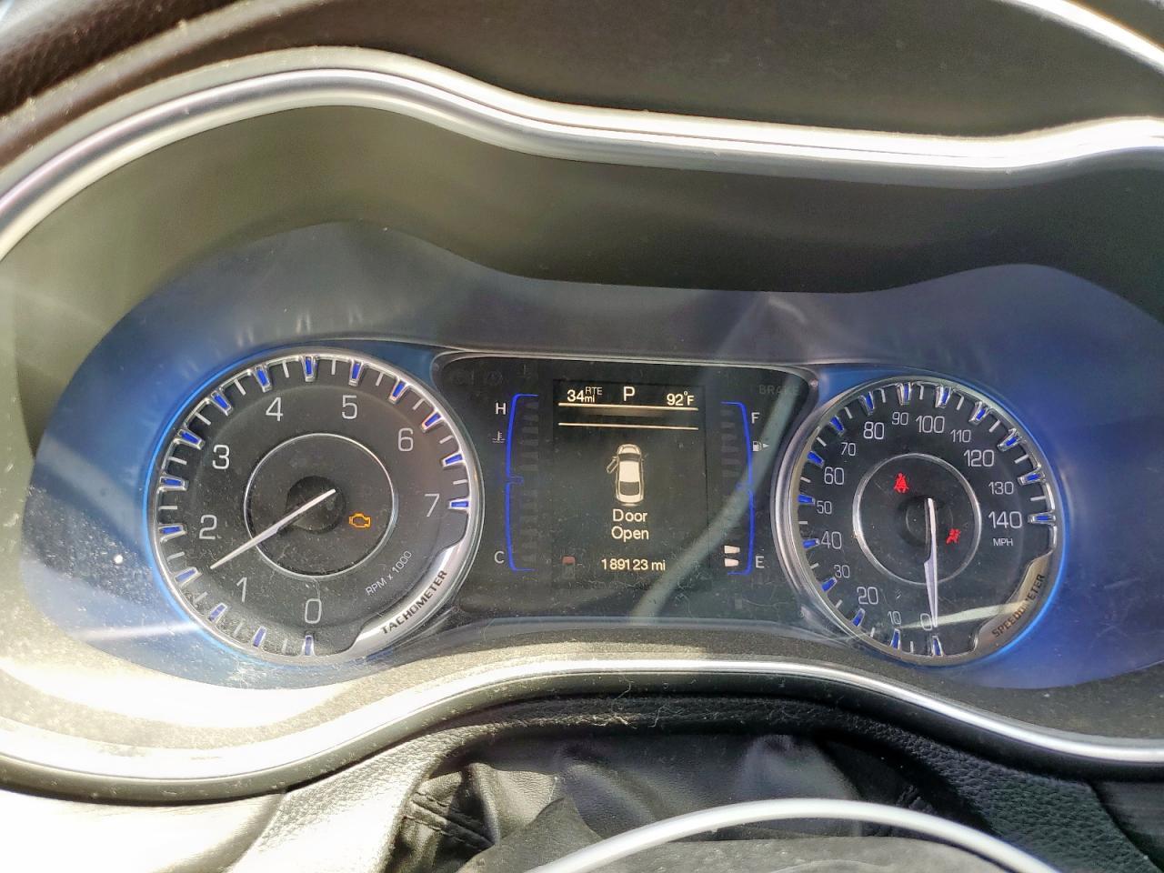 2015 CHRYSLER 200