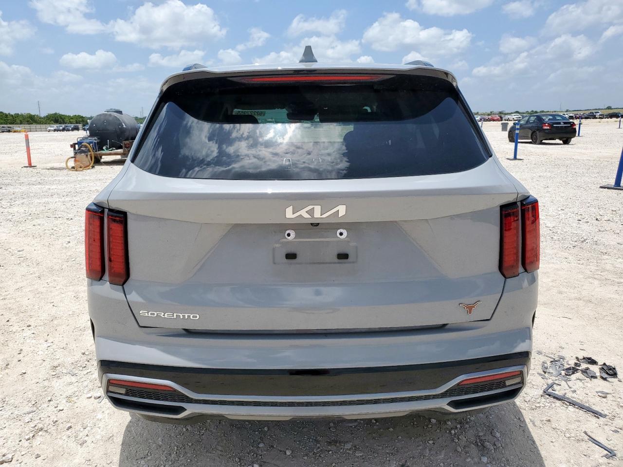 2023 KIA SORENTO