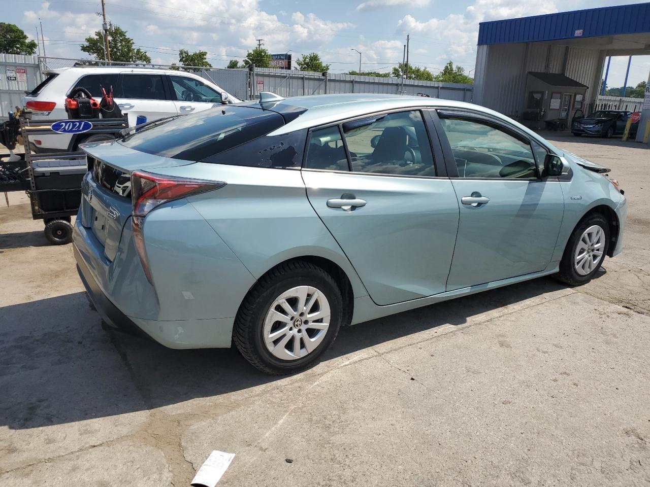 2016 TOYOTA PRIUS