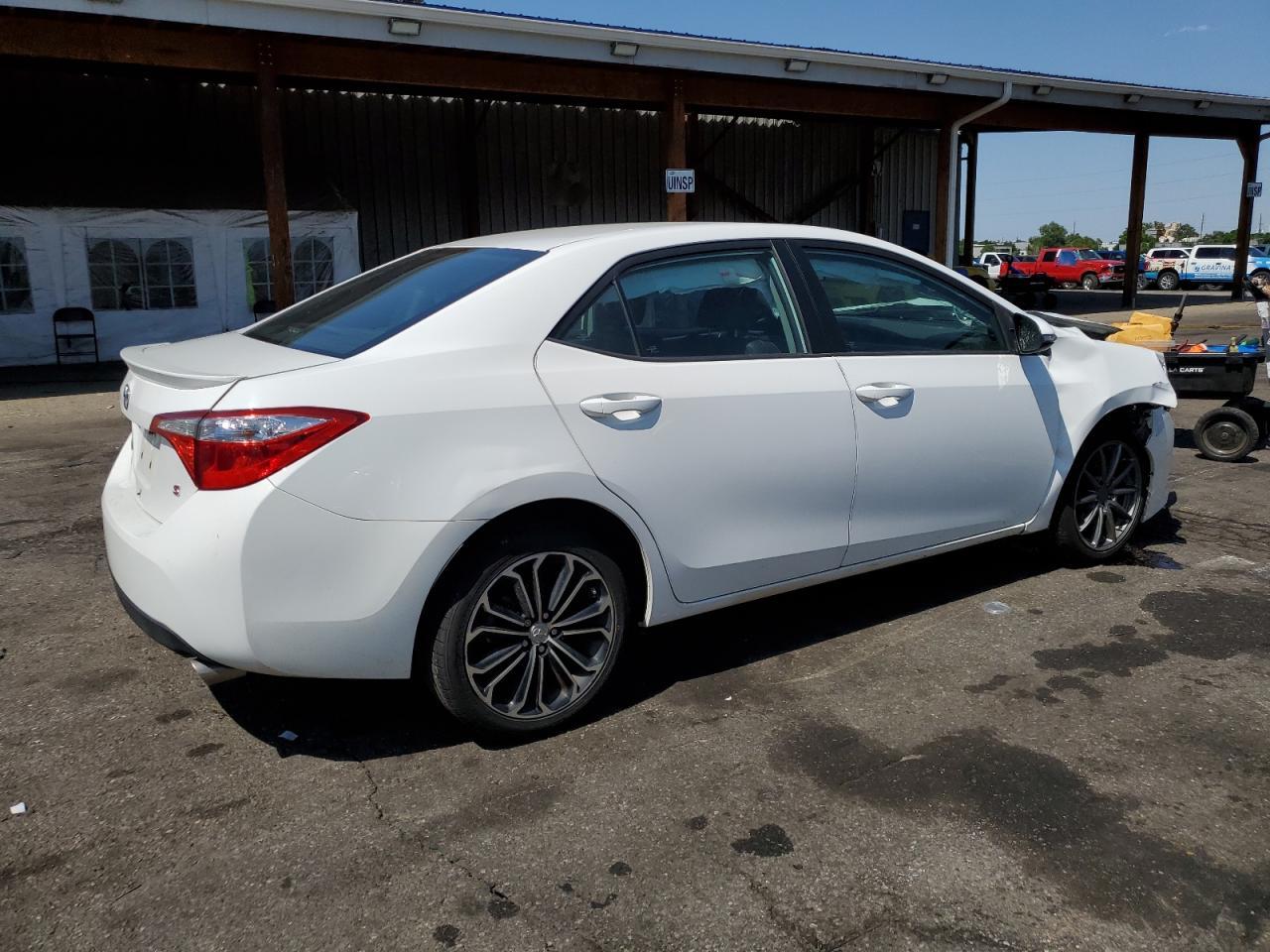 2016 TOYOTA COROLLA