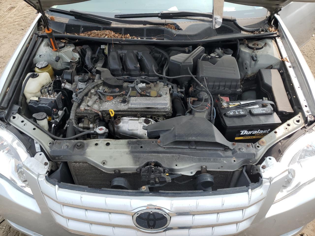 2005 TOYOTA Avalon