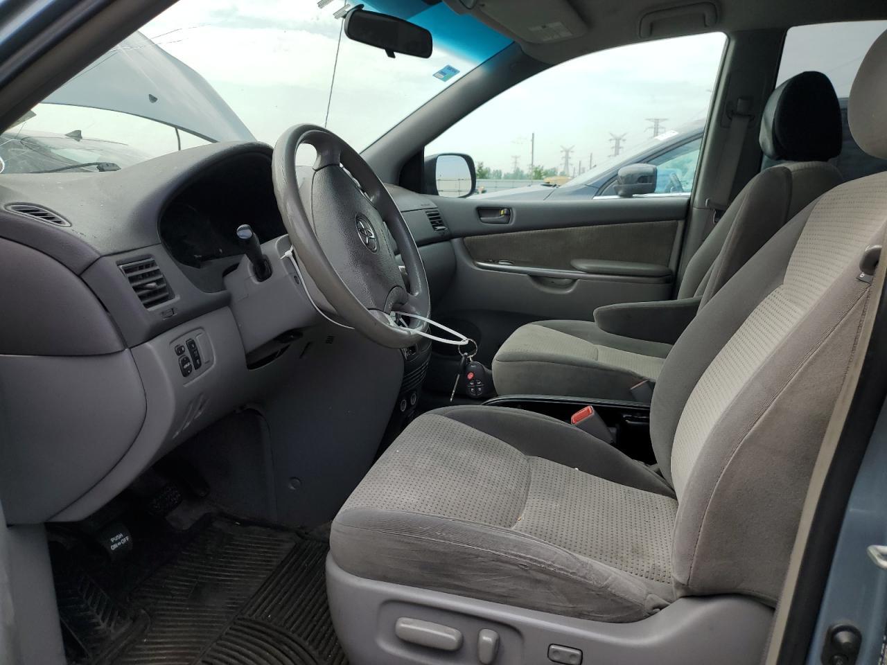 2008 TOYOTA SIENNA