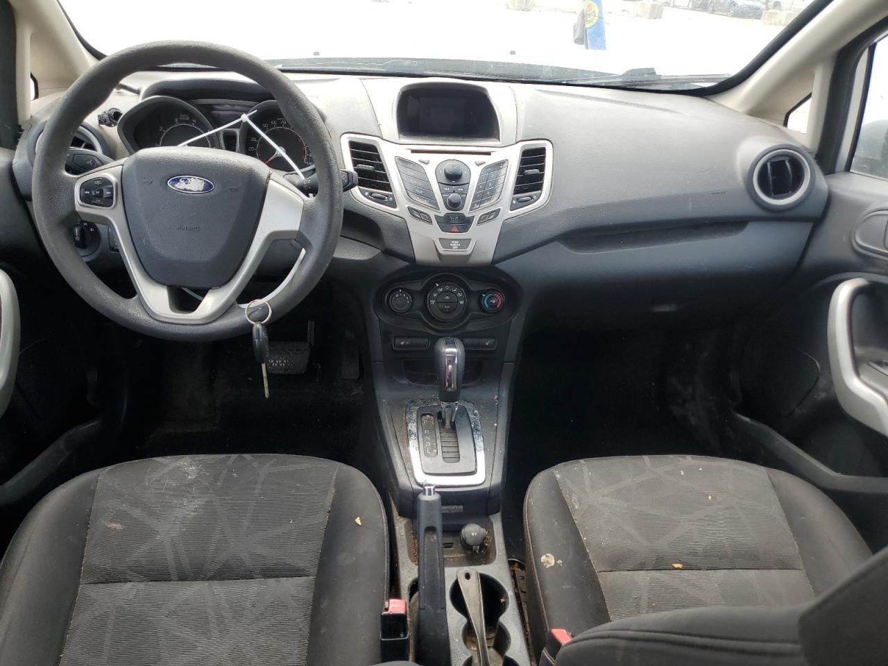 2011 FORD Fiesta